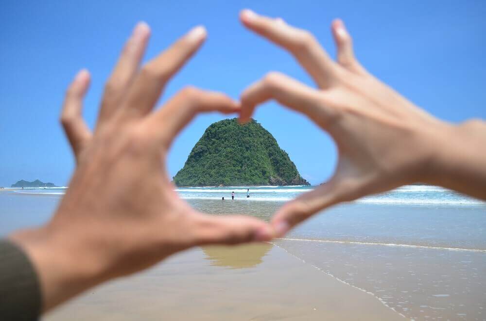 Red Island Tour